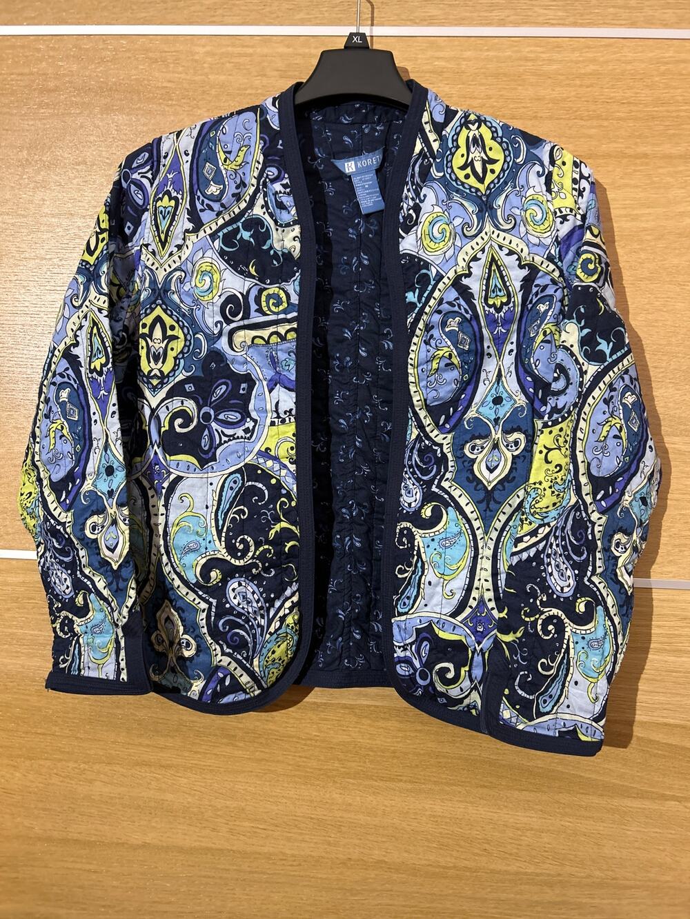 Quilted Open Front Jacket Blazer Women's Sz M Paisley Floral Classic Casual